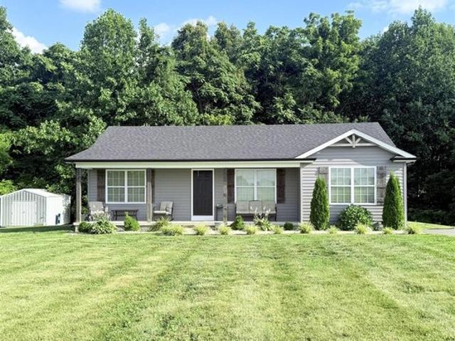 House for sale in Adolphus, Kentucky