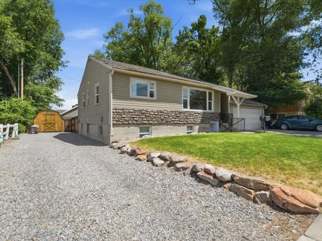 House for sale in Cache, Utah