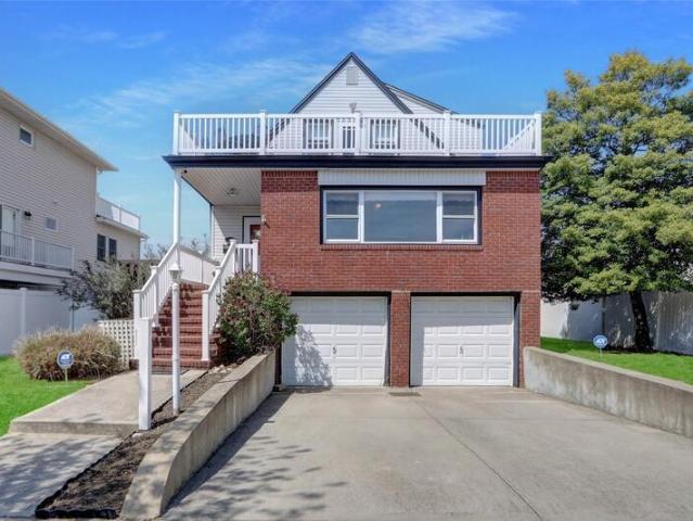 Duplex for sale in Long Beach