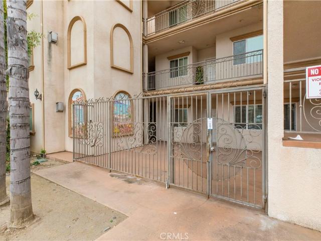 Condo for sale in Burbank, California