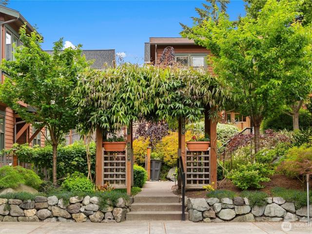 House for sale in Bainbridge Island, Washington