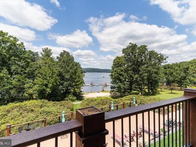 Condo for sale in Garrett, Maryland