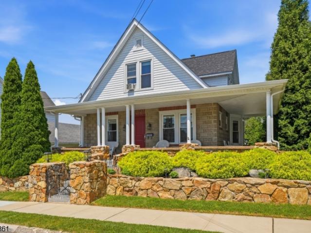 House for sale in Hillcrest, Phillipsburg
