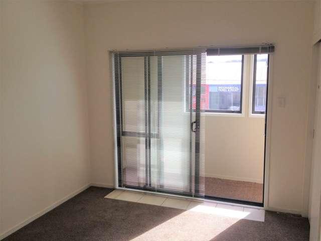 Townhouse for rent in Onehunga, Oroua County