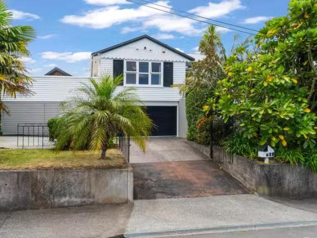 House for sale in Auckland, Oroua County
