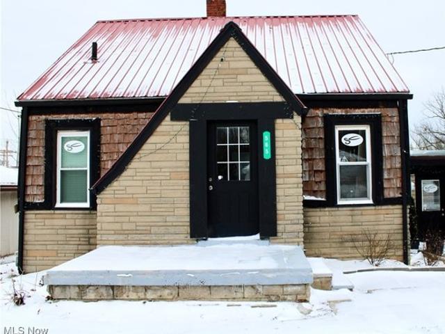 House for sale in Youngstown, Ohio