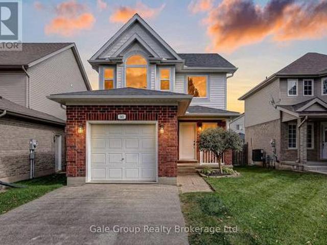 House for sale in Sumac Ridge, Woodstock