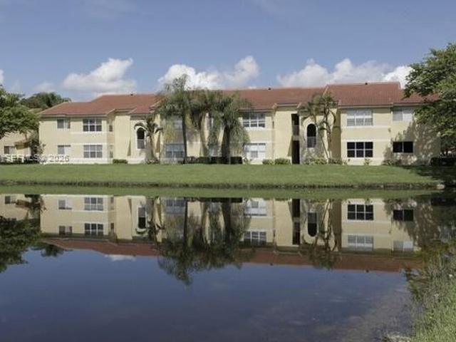 Condo for sale in Sunrise, Florida