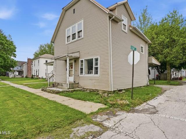 House for sale in Fostoria, Ohio
