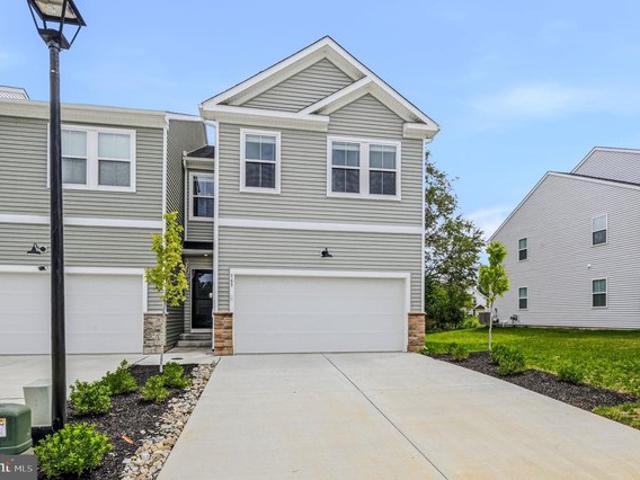 Townhouse for sale in Delaware