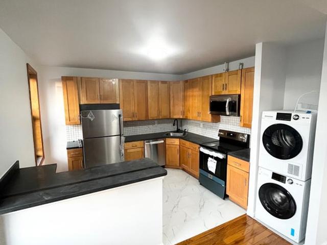 Room for rent in Arverne, New York