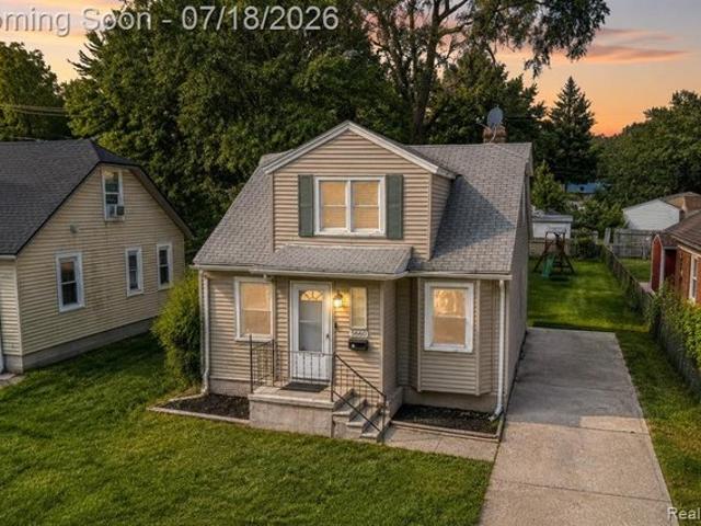 House for sale in Dearborn Heights, Michigan