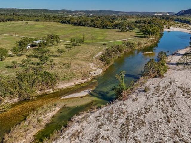 House for sale in Junction, Kimble County