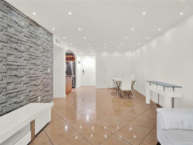 Condo for sale in Hialeah, Florida