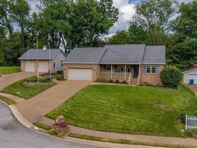 House for sale in Newburgh, Indiana