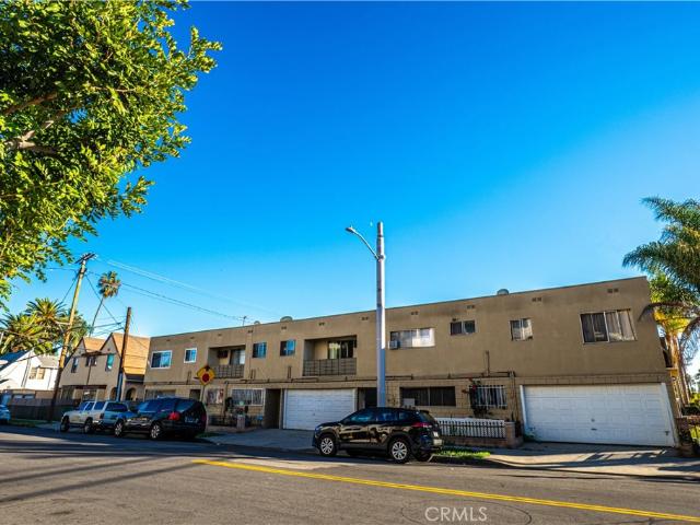 House for sale in Canoga Park, California
