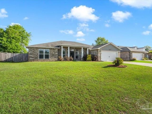 House for sale in Pace, Florida