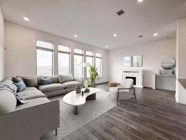 Condo for sale in Sugar Land Condo for sale in Sugar Land