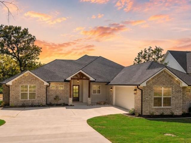 House for sale in Navarro, Texas