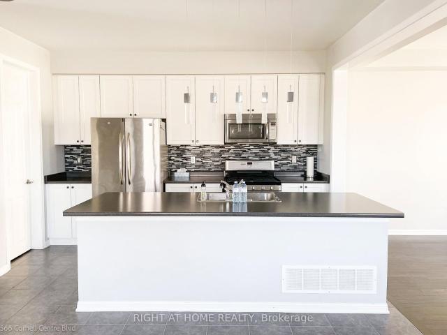 Townhouse for rent in Woburn, Ontario