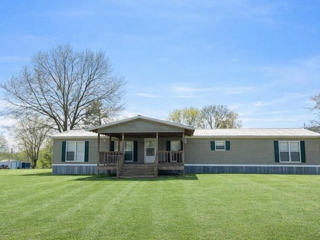 House for sale in Holly Pond, Alabama