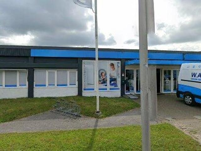 Bedrijfspand te huur in Leeuwarden, Friesland