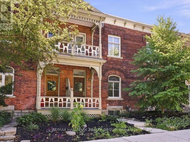 Townhouse for rent in Mulhurst Bay, Ontario