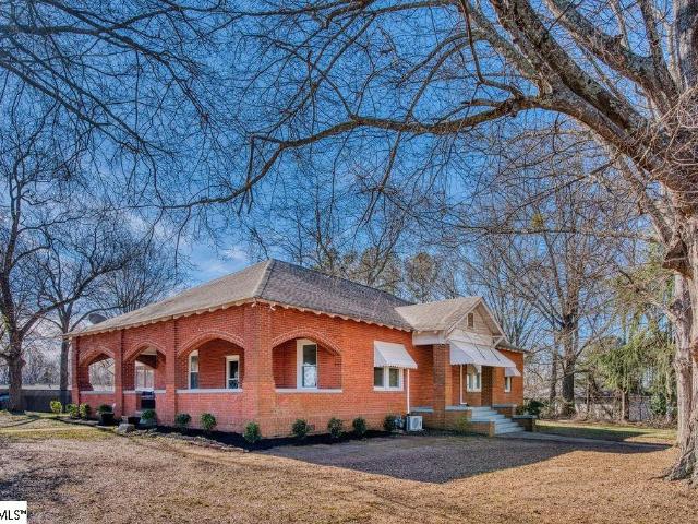House for sale in Laurens, South Carolina