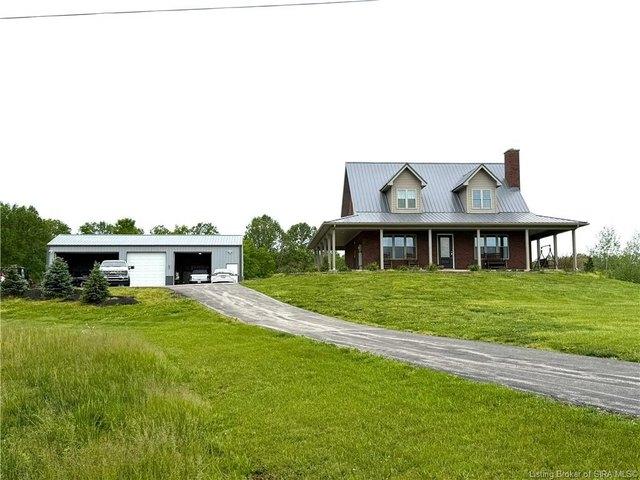 House for sale in Pekin, Indiana
