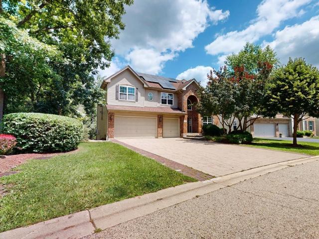 House for sale in Hoffman Estates, Illinois