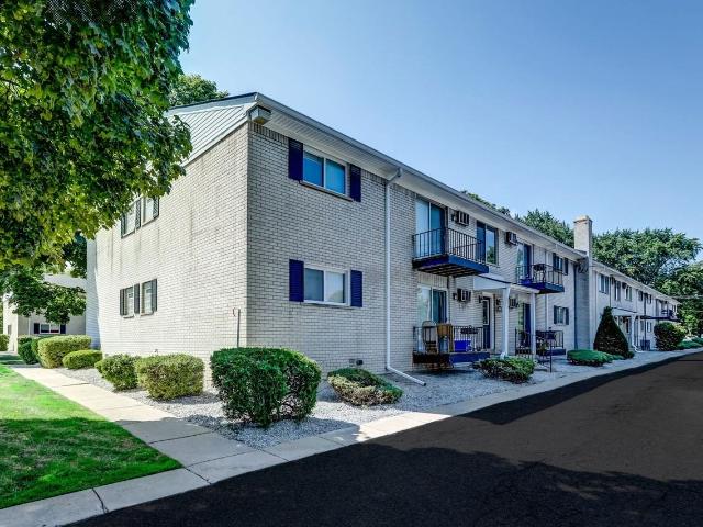 Apartment for rent in Dearborn Heights, Michigan