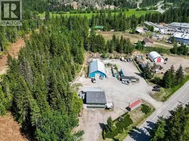 House for sale in Salmon Arm, British Columbia