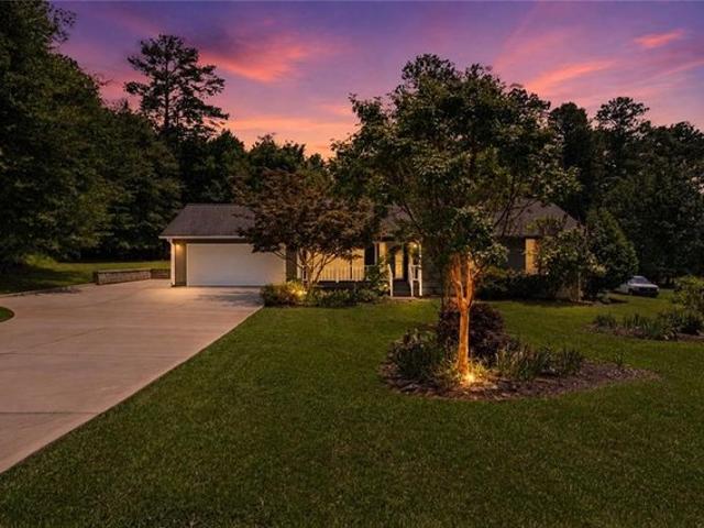 House for sale in Oakwood, Hall County