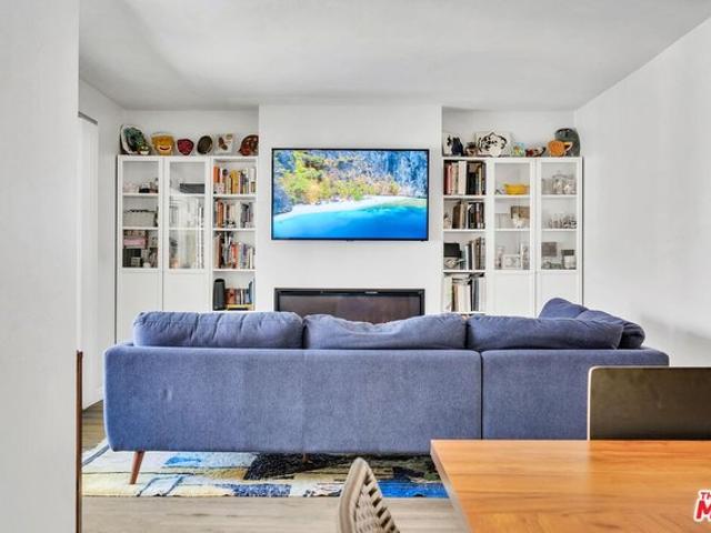 Condo for sale in Culver City, California