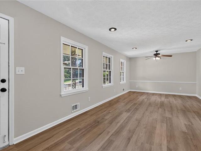 House for sale in Red Oak, Georgia