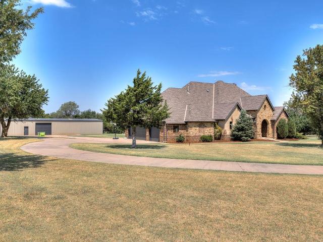 House for sale in Piedmont, Oklahoma