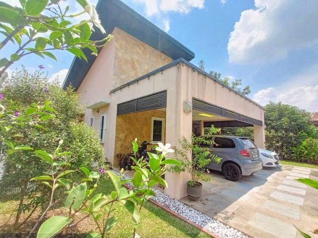 Bungalow for sale in Kajang, Langat