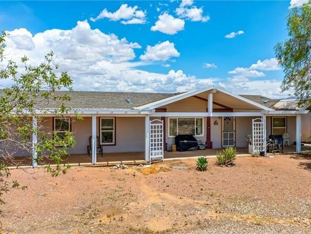 House for sale in Golden Valley