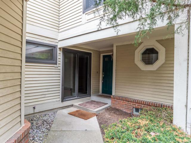Condo for sale in West Bloomfield, Michigan