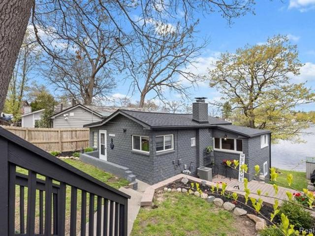 House for sale in Lake Orion, Michigan
