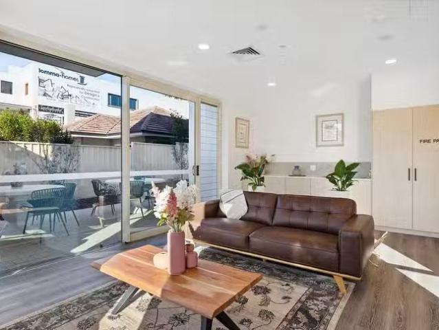 House for rent in Applecross, Western Australia