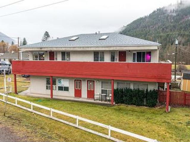 House for sale in Falkland, British Columbia