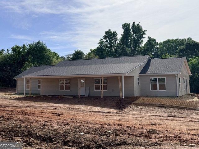 House for sale in Lula, Georgia