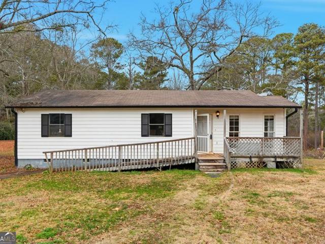 House for sale in Oxford, Georgia