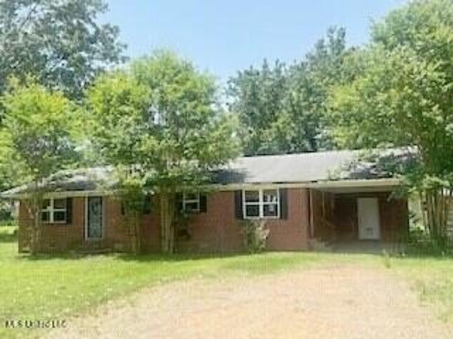 House for sale in Grenada, Mississippi