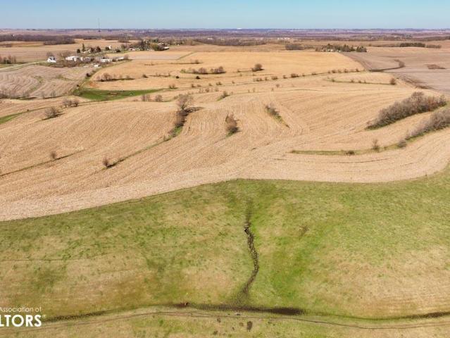 Farm for sale in Newton, Iowa
