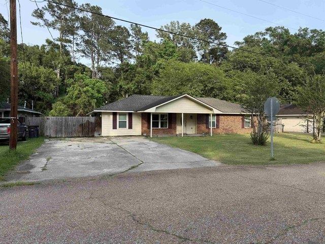 House for sale in Greenwell Springs, Louisiana