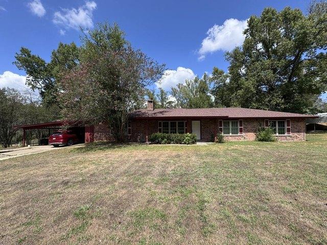 House for sale in Shelby, Texas