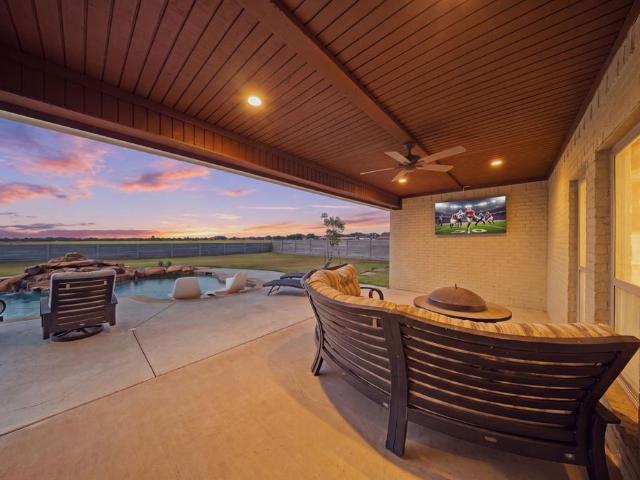 House for sale in Whitesboro, Grayson County
