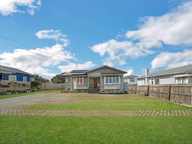House for sale in Owhata, Oroua County